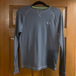 Men’s Under Armour long sleeve!
